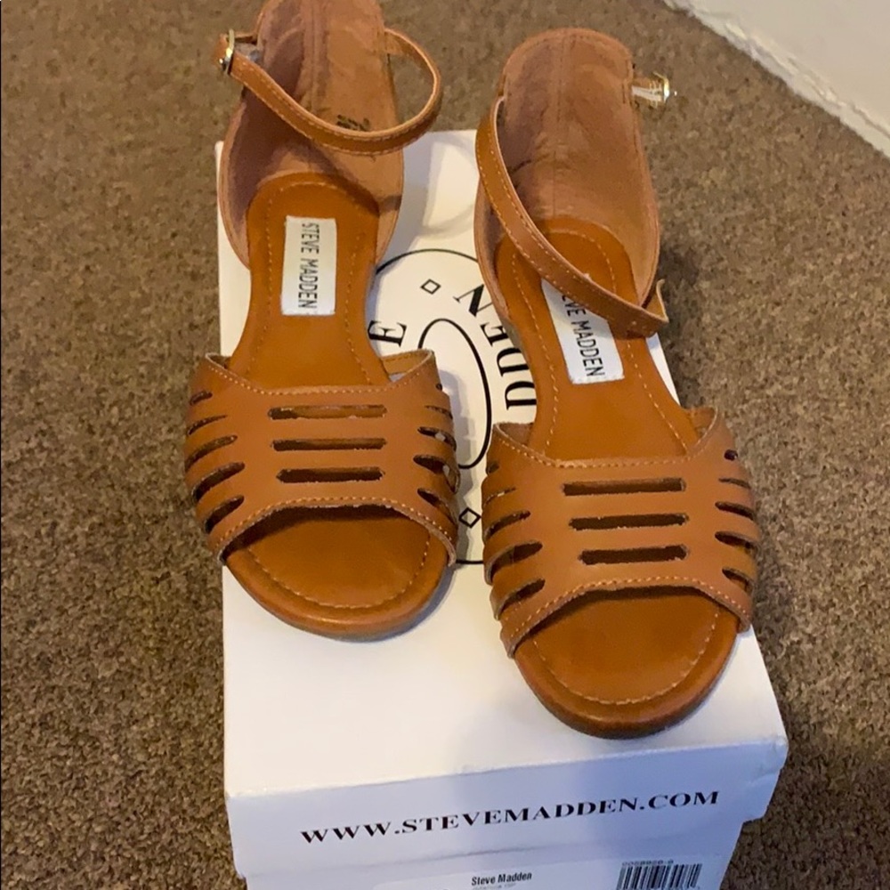 Girls sandles